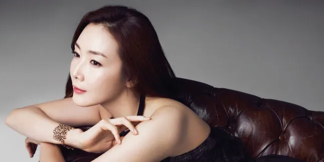 Choi Ji Woo Memakai Jaket Yang Sama Selama 3 Bulan Choi Ji Woo Memakai Jaket Yang Sama Selama 3 Bulan