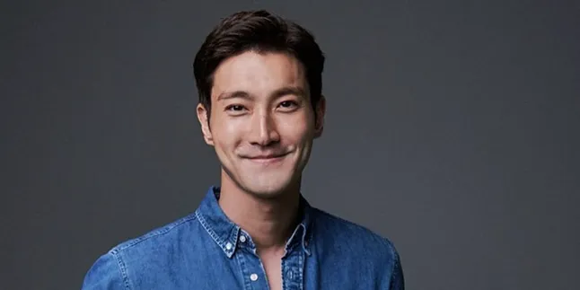 Choi Siwon Curhat Kehilangan Barang Berharga di Pesawat Sepulang dari Indonesia