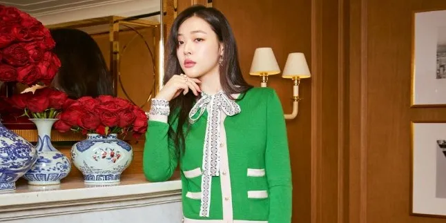 Choi Sulli Sudah Pacaran 2 Bulan Dengan Seorang Direktur Brand Choi Sulli Sudah Pacaran 2 Bulan Dengan Seorang Direktur Brand