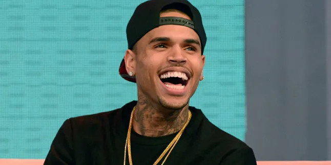 Chris Brown Bahagia Bisa Kembali Pada Mantan