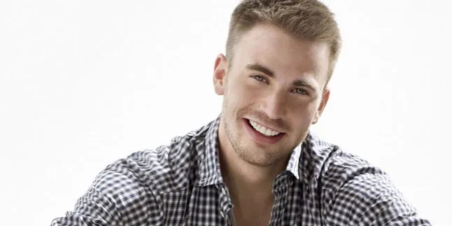 Chris Evans Sutradarai Film '1:30 TRAIN'