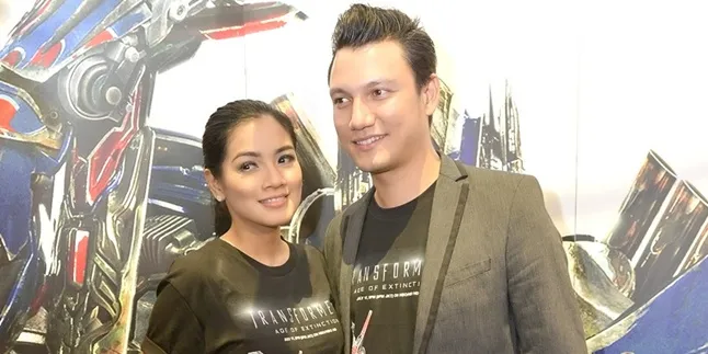 Christian Sugiono Bakal Jadi Suami Titi Kamal di 'AADC 2'?