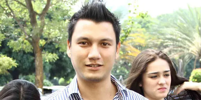 Christian Sugiono Ikhlaskan Rp 1 Miliar Melayang Christian Sugiono Ikhlaskan Rp 1 Miliar Melayang