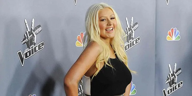 Christina Turunkan Berat Badan, Makin Seksi? Christina Turunkan Berat Badan, Makin Seksi?