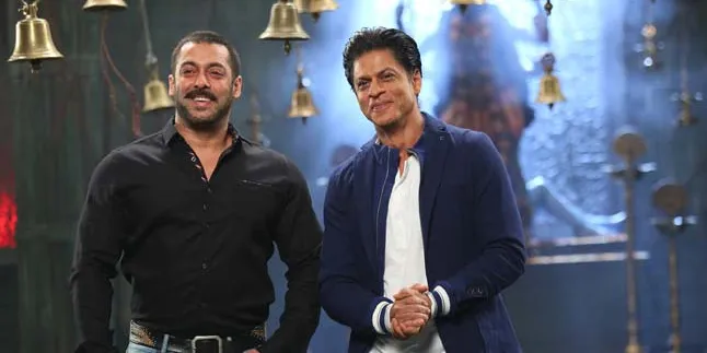 Ciee Akur, SRK Mengaku Banyak Berbagi Cerita Dengan Salman Khan Ciee Akur, SRK Mengaku Banyak Berbagi Cerita Dengan Salman Khan