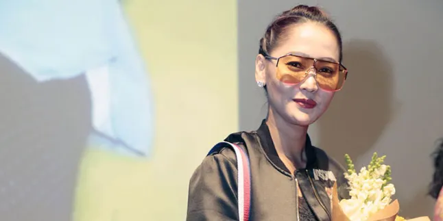 Cincin Rp 350 Juta Hilang, Inul Daratista Nggak Nyangka Beritanya Jadi Viral Cincin Rp 350 Juta Hilang, Inul Daratista Nggak Nyangka Beritanya Jadi Viral