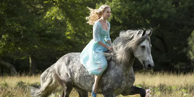 'CINDERELLA' Versi Baru Luncurkan Teaser Elegan 'CINDERELLA' Versi Baru Luncurkan Teaser Elegan