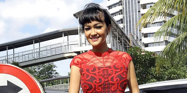 Cinta Anak Kecil, Ini Perasaan Jupe Tentang Pembunuhan Angeline Cinta Anak Kecil, Ini Perasaan Jupe Tentang Pembunuhan Angeline