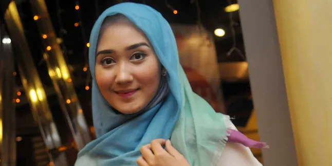 Cinta Dian Pelangi Tertambat Pada Idola Era '90an, Siapa Saja? Cinta Dian Pelangi Tertambat Pada Idola Era '90an, Siapa Saja?