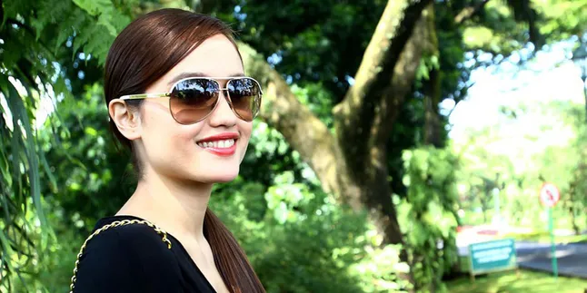 Cinta Laura Cari Apartemen di Beverly Hills