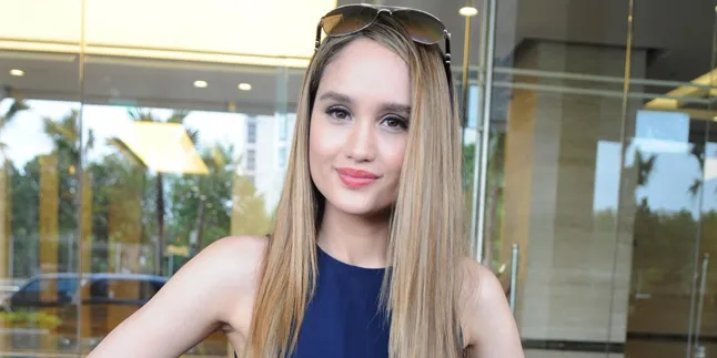 Cinta Laura Resmi Main Film Hollywood, Ini Reaksi Sang Ibu