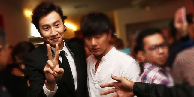 Cinta Pertama Diundang ke Running Man, Lee Kwang Soo Tersipu Malu Cinta Pertama Diundang ke Running Man, Lee Kwang Soo Tersipu Malu