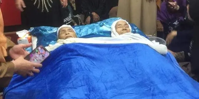 Cinta Sejati, Sepasang Kakek Nenek Ini Jodoh Dunia Akhirat