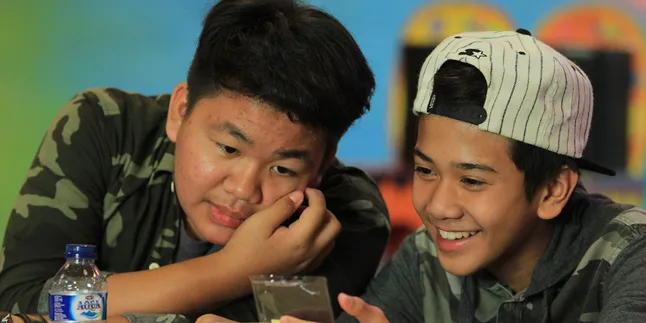 Ciptakan Lagu Galau, Iqbal CJR Malu-Malu