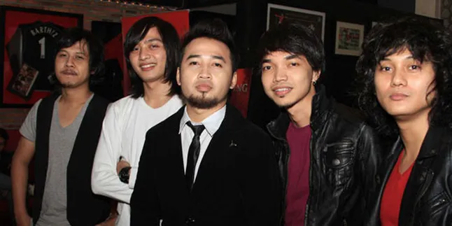Ciptakan Lagu 'Single Parent, Hello Band Observasi Lebih Dulu