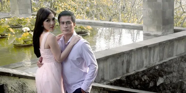 Cita-Cita Duta Pariwisata Bella Shofie Wujudkan di Foto Prewedding Cita-Cita Duta Pariwisata Bella Shofie Wujudkan di Foto Prewedding