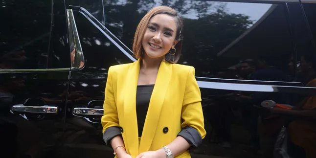 Cita Citata Sampaikan Rasa Duka Atas Meninggalnya Ani Yudhoyono, Begini Ungkapannya Cita Citata Sampaikan Rasa Duka Atas Meninggalnya Ani Yudhoyono, Begini Ungkapannya