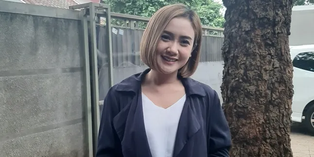Cita Citata Sindir Artis yang Suka Pamer: Kurang-kurangin Kalo Kasih Uang ke Orang Cita Citata Sindir Artis yang Suka Pamer: Kurang-kurangin Kalo Kasih Uang ke Orang