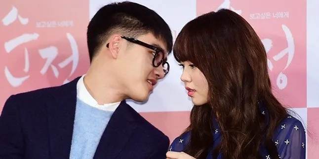 Cium Kim So Hyun di Bawah Payung, D.O EXO Tak Sabar Cium Kim So Hyun di Bawah Payung, D.O EXO Tak Sabar