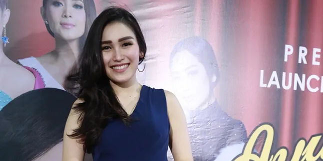 Cium Pipi Bilqis, Ayu Ting Ting Teringat Masa Lalu Cium Pipi Bilqis, Ayu Ting Ting Teringat Masa Lalu