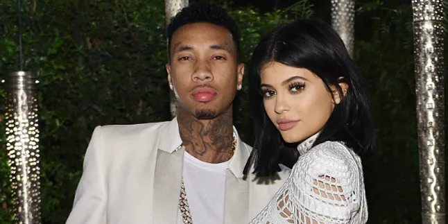 Ciuman di Pesta, Kylie Jenner & Tyga Akhirnya Balikan (Lagi)