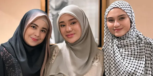 Clara Shinta Unggah Foto Bareng Risty Tagor dan Zee Zee Shahab, Ikut Kajian Bareng Clara Shinta Unggah Foto Bareng Risty Tagor dan Zee Zee Shahab, Ikut Kajian Bareng