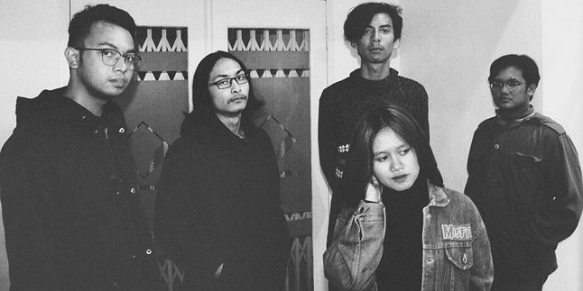 Closure, Tetap Produktif Dengan Rilis Split Single Bersama Strangeways