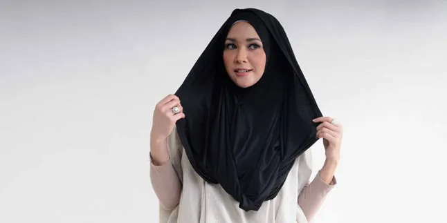 Clothing Line Busana Muslim, Bisnis Baru Maia Estianty
