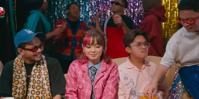 Comatra Penyanyi Asal Cianjur yang Lagunya Dijadikan Soundtrack Film Hongkong