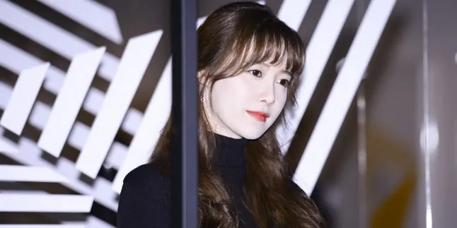 Comeback Lewat 'YOU'RE TOO MUCH', Akting Goo Hye Sun Dikritik Comeback Lewat 'YOU'RE TOO MUCH', Akting Goo Hye Sun Dikritik