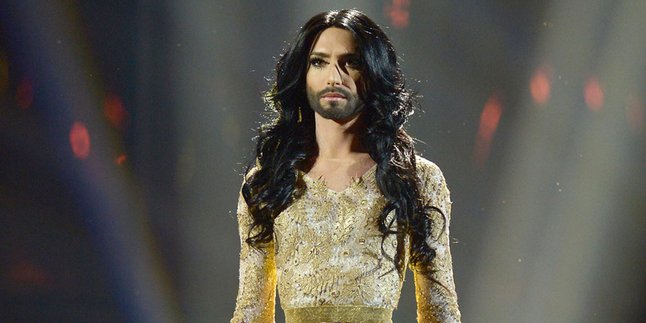 Conchita Wurst Ungkap Arti Lagu 'Rise Like A Phoenix'