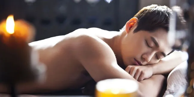 Confirmed! Nam Goong Min Pacari Model 11 Tahun Lebih Muda