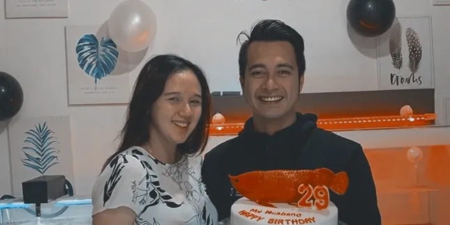 Congrat! Istri Eza Gionino Melahirkan Anak Pertama