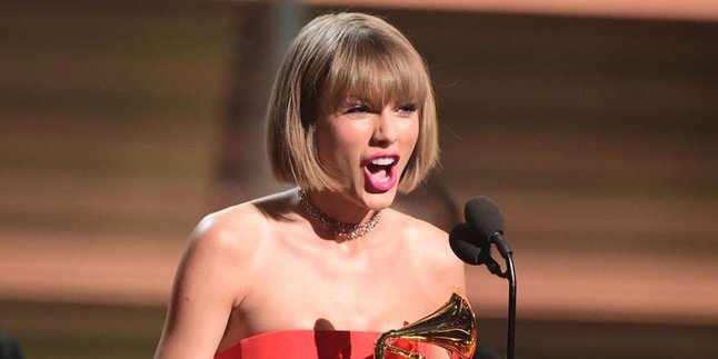 Congrats! '1989' Taylor Swift Jadi Album Terbaik Grammy 2016