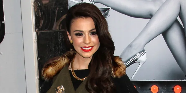 Congrats! Cher Lloyd - Craig Monk Resmi Menikah
