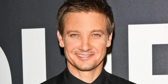 Congrats! Jeremy Renner Segera Jadi Ayah!