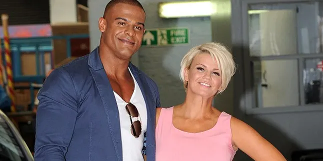 Congrats! Kerry Katona Hamil Anak Kelima Congrats! Kerry Katona Hamil Anak Kelima