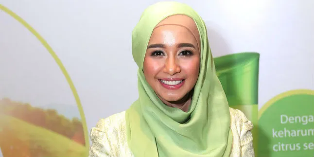 Contek Ramadan Cantik Ala Selebriti Yuk!