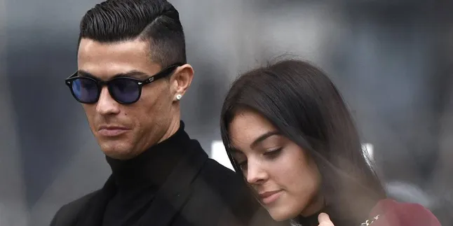 Cristiano Ronaldo Bicara Soal Rencananya Nikahi Georgina Rodriguez