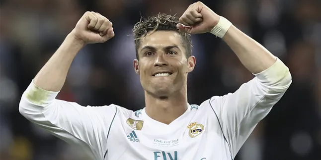Cristiano Ronaldo Rayakan Kemenangan Real Madrid Bareng Pacar & Anak