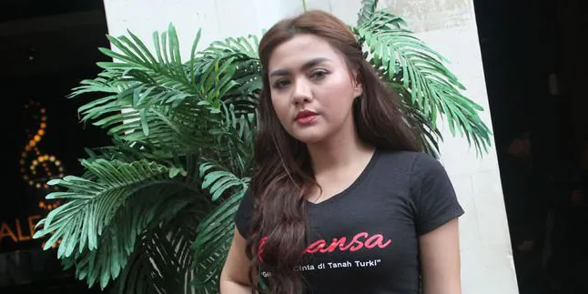 'Cry Cry',  Cerita Vicky Shu Soal Move On Setelah Patah Hati