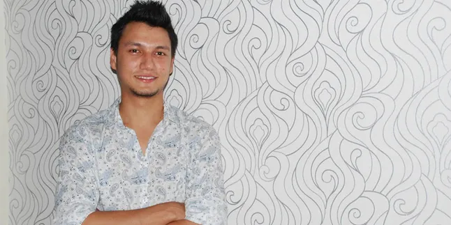 Cukur Jenggot Tanpa Iritasi, Christian Sugiono Pakai Gillette Cukur Jenggot Tanpa Iritasi, Christian Sugiono Pakai Gillette