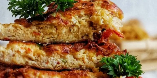 Cuma Pakai Tahu, Begini Cara Mudah Bikin Telur Dadar Tebal