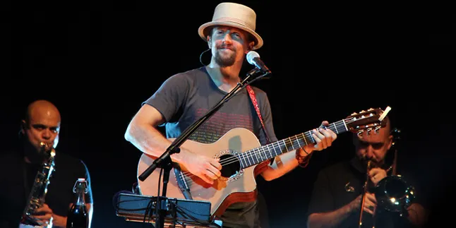 Cuplikan Konser Jason Mraz Tour Is A Four Letter Word di Spanyol