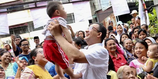 Curhat di Festival Kuningan, Anies Ngaku Takut Disunat