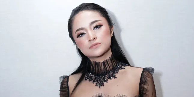 Curhat di Social Media, Marshanda Ingin Untuk Memotivasi Orang