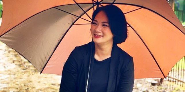 Dian Nitami's Confession When Shooting 'BUKU HARIAN SEORANG ISTRI' Hindered by Rain, Despite the Difficulties, She Remains Open-minded