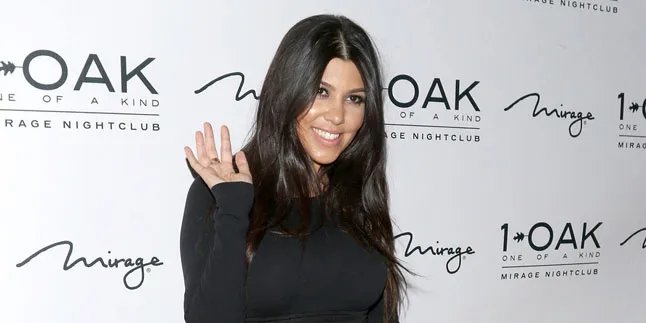 Curhat Perselingkuhan Scott Disick, Kourtney Kardashian Menangis
