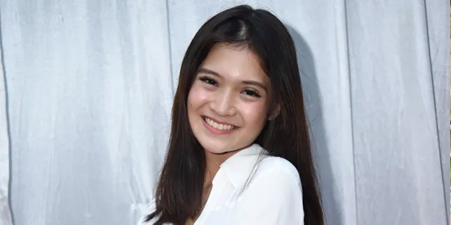 Curhat Vinessa Inez Setelah Resmi Jadi Janda di Usia 22 Tahun, Awalnya Ingin Menikah Muda Karena Pengen Cepat Punya Anak Tapi Ternyata Diselingkuhi dan Jadi Korban KDRT Curhat Vinessa Inez Setelah Resmi Jadi Janda di Usia 22 Tahun, Awalnya Ingin Menikah Muda Karena Pengen Cepat Punya Anak Tapi Ternyata Diselingkuhi dan Jadi Korban KDRT