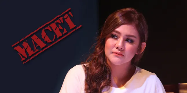 Curhatan Panjang Sissy Priscillia Tentang Kemacetan Jakarta Curhatan Panjang Sissy Priscillia Tentang Kemacetan Jakarta